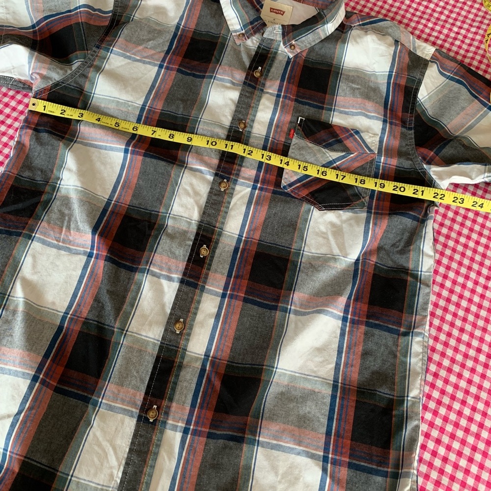 Levi’s Men’s Plaid Button Down Shirt - Picture 4 of 6
